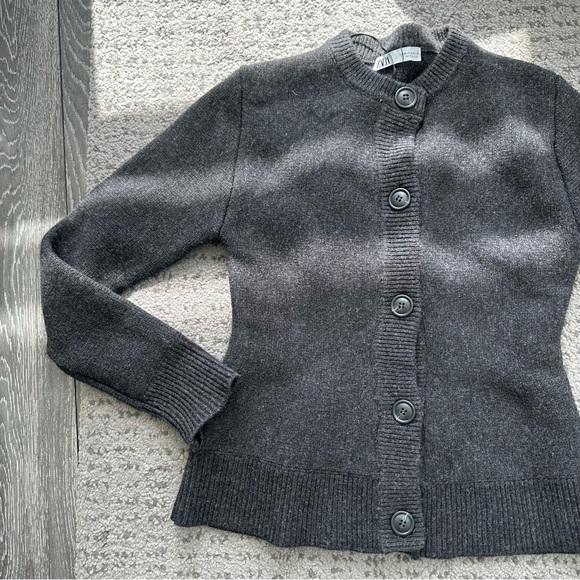 Zara 100% wool cardigan - Picture 2 of 10